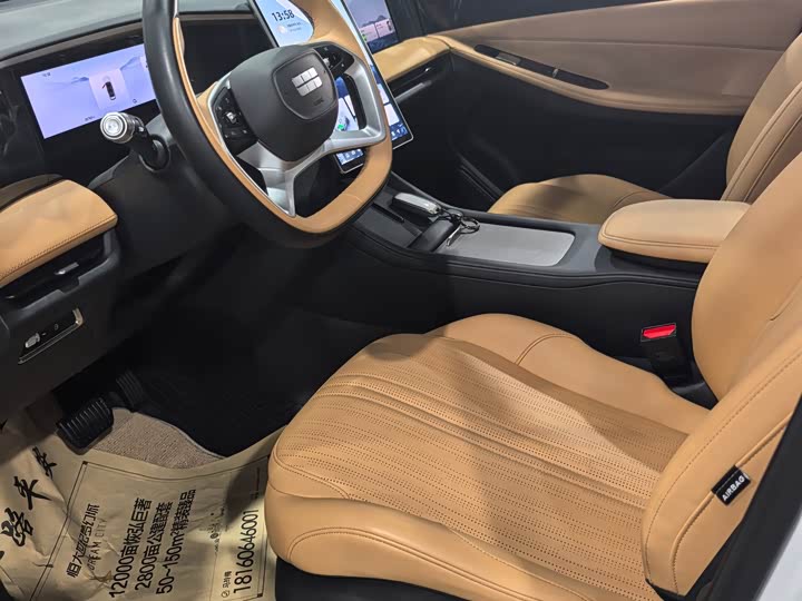 Geely Galaxy L7, 2024 — фото 4 из 9