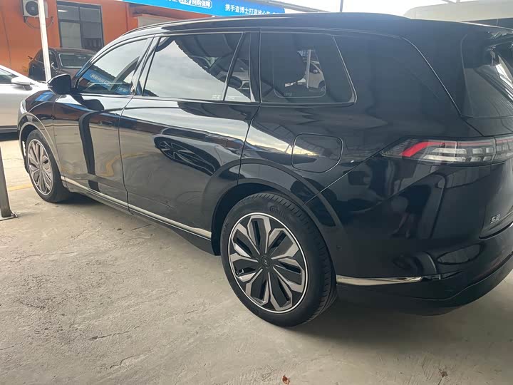 Dongfeng Yipai eπ 008, 2024 — фото 7 из 9