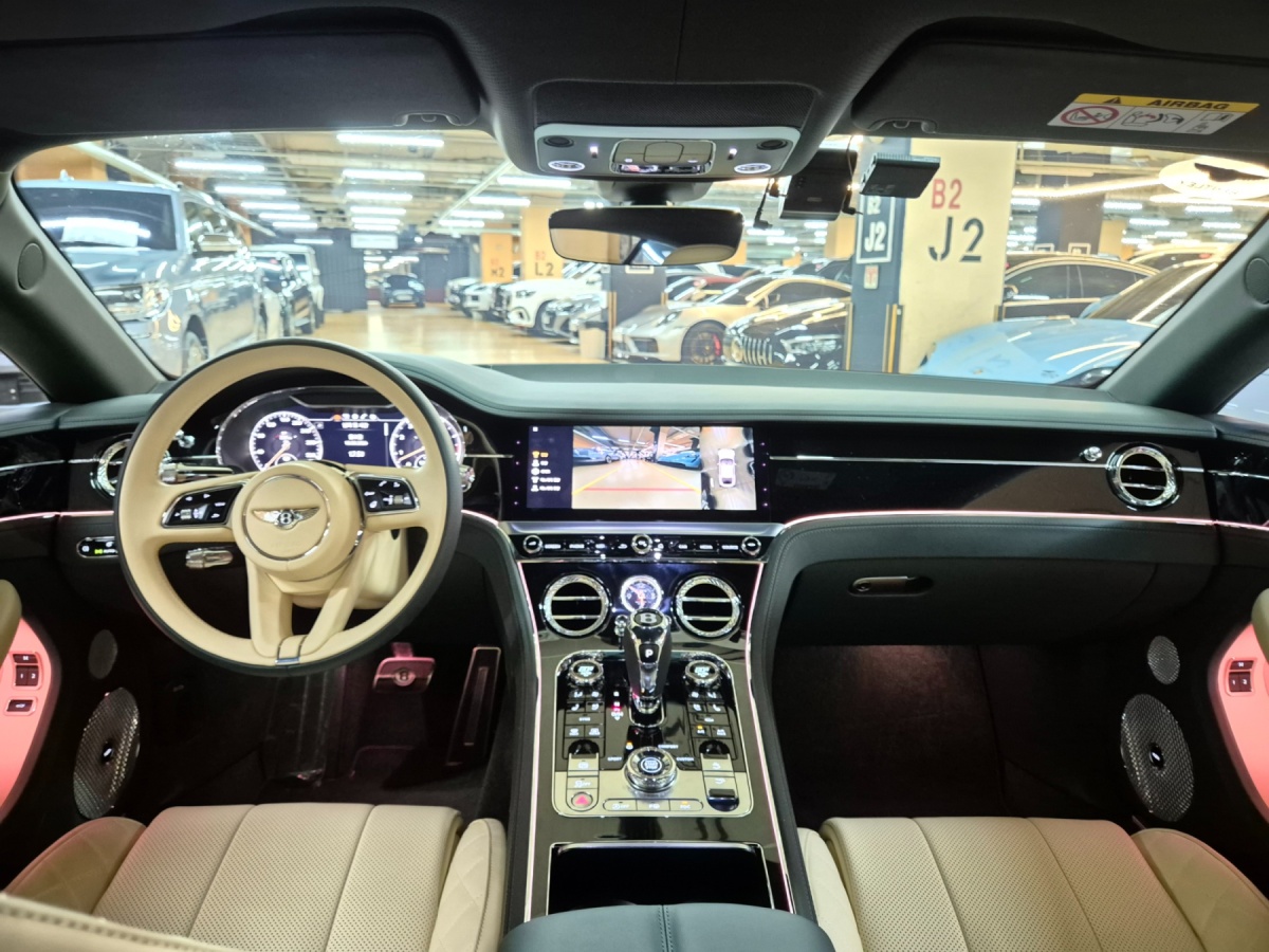 Bentley Continental GT, 2022 — фото 6 из 12