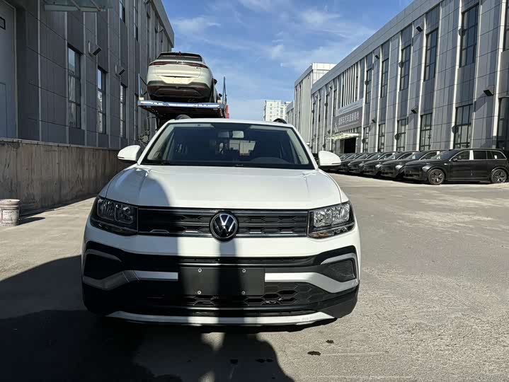 Volkswagen T-Cross, 2023 — купить в Брянске под ключ