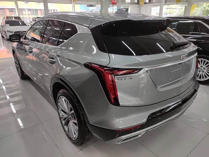 Cadillac GT4, 2023 — фото 5 из 9