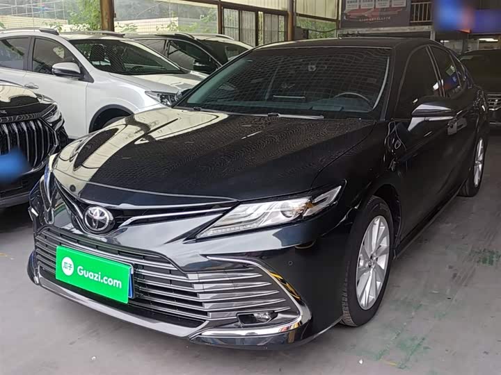 Toyota Camry, 2022 — фото 2 из 9