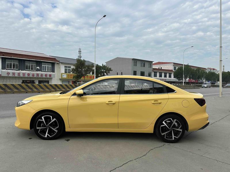 Roewe i5, 2024 — фото 4 из 12