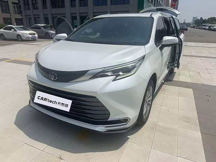 Toyota Sienna, 2022 — купить в Самаре под ключ