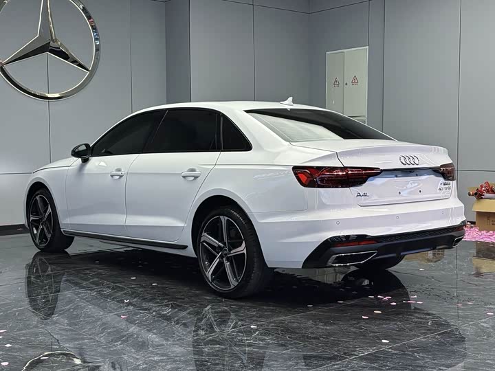 Audi A4L, 2025 — фото 9 из 9