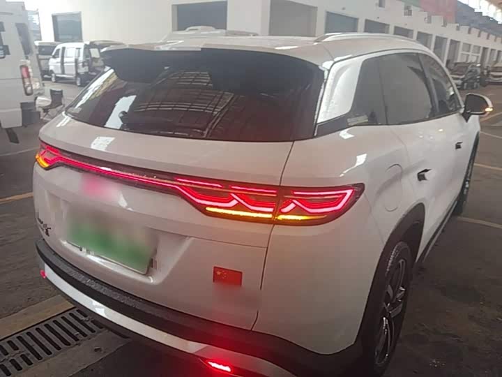 BYD Song L DM-i Hybrid, 2024 — фото 7 из 9