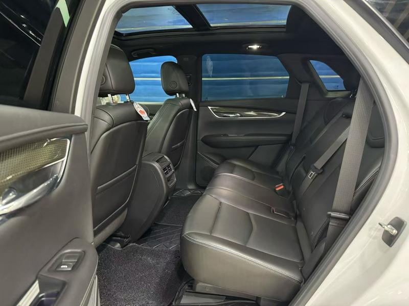 Cadillac XT5, 2022 — фото 9 из 10