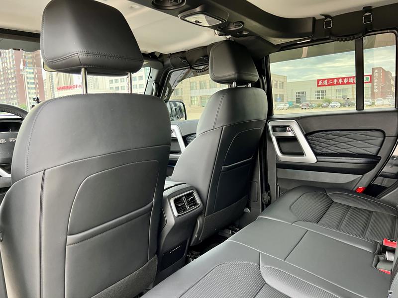 BAIC Beijing BJ40, 2025 — фото 8 из 10