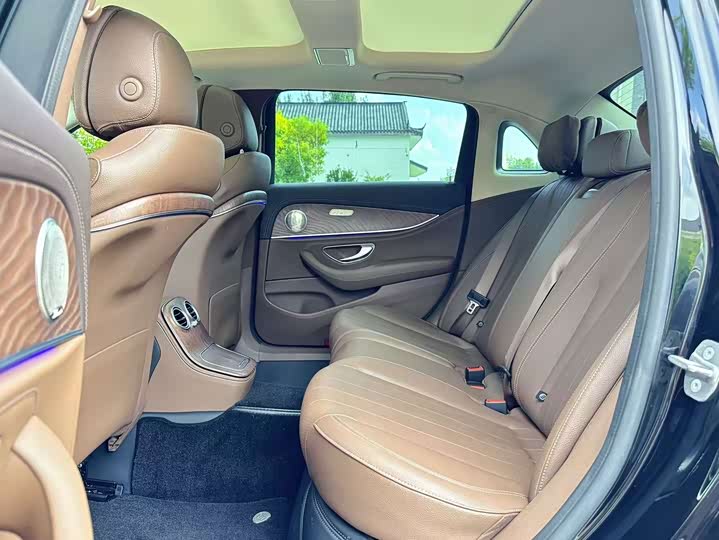 Mercedes-Benz E-Class, 2021 — фото 4 из 9