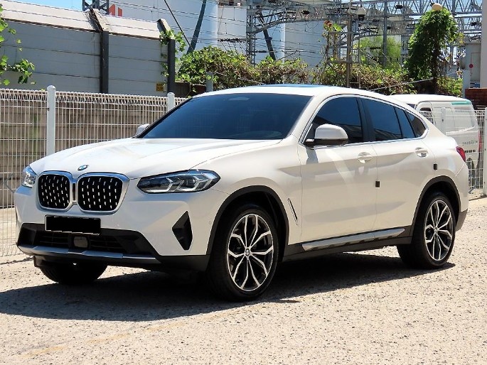 BMW X4, 2025 — фото 2 из 3