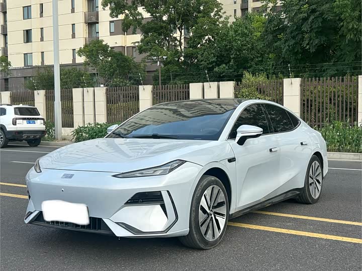 Geely Galaxy E8, 2024 — купить в Воронеже под ключ