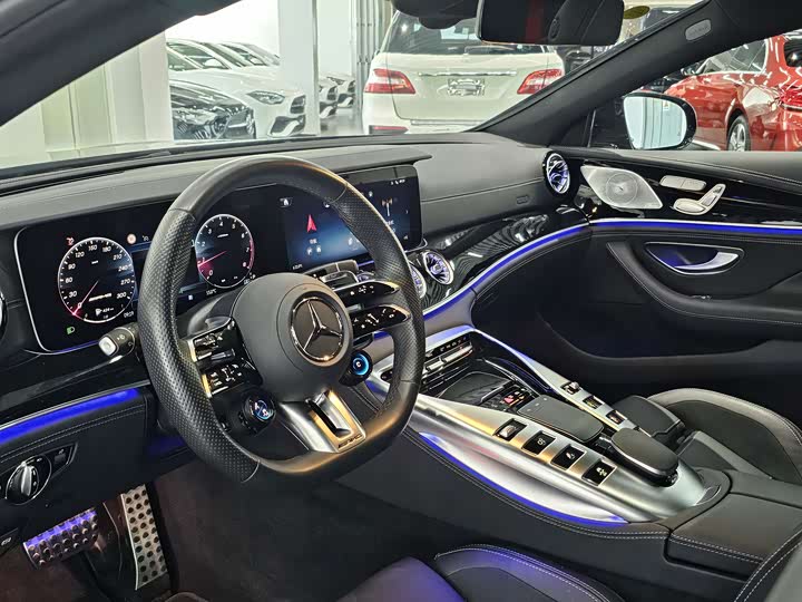 Mercedes-Benz AMG GT, 2025 — фото 7 из 9
