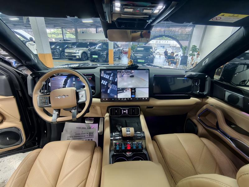 BYD FangChengBao Leopard 8, 2025 — фото 9 из 12