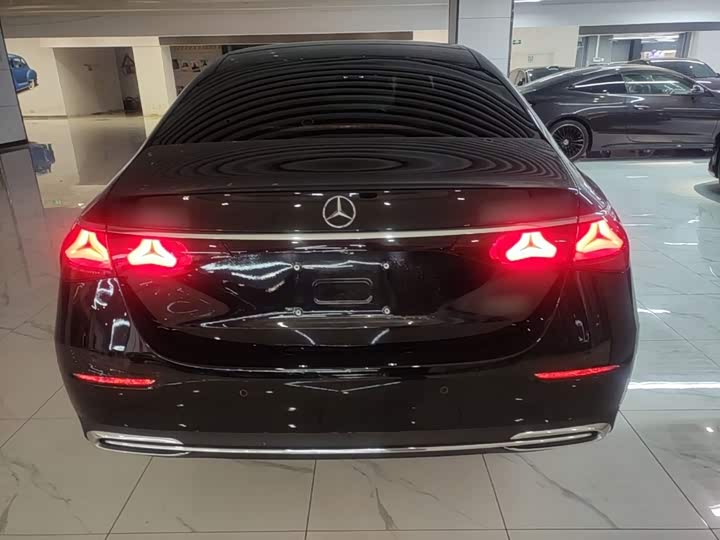 Mercedes-Benz E-Class Hybrid, 2025 — фото 6 из 9