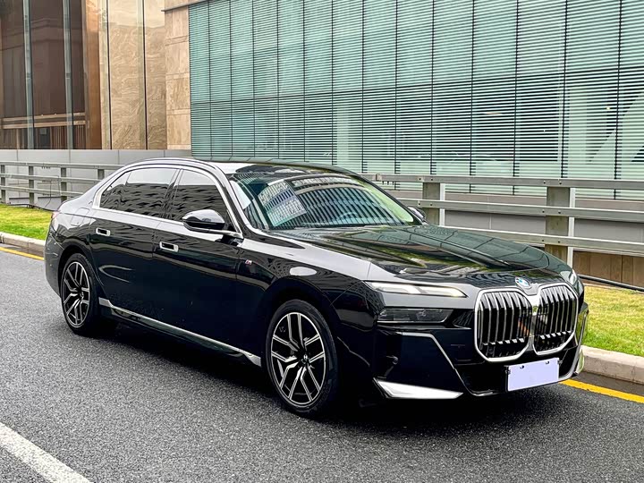 BMW 7 Series, 2022 — фото 3 из 9