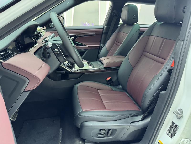 Land Rover Range Rover Evoque L, 2022 — фото 10 из 12