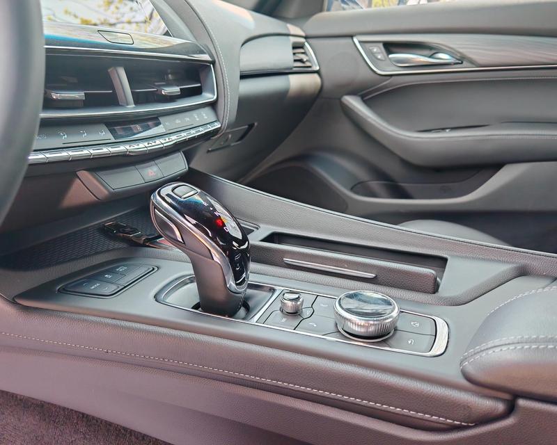 Cadillac CT5, 2022 — фото 10 из 12