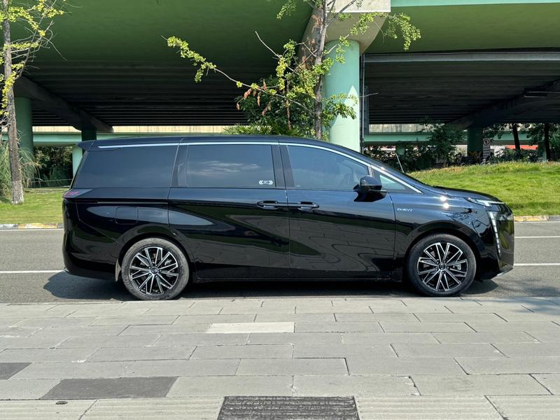 GAC Trumpchi E8, 2024 — фото 8 из 12