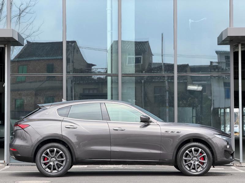 Maserati Levante, 2021 — фото 5 из 12