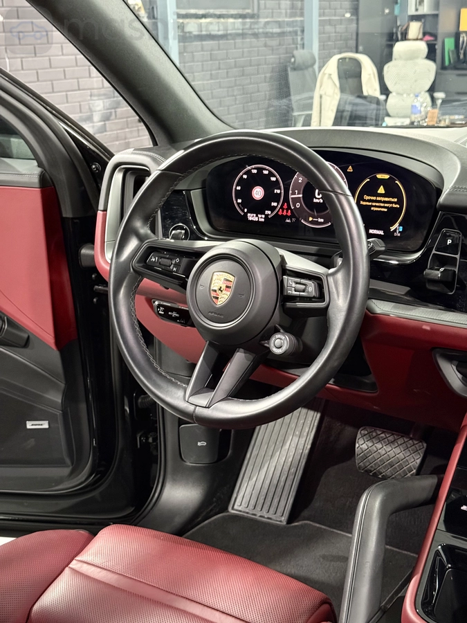 Porsche Cayenne, 2023 — фото 8 из 12