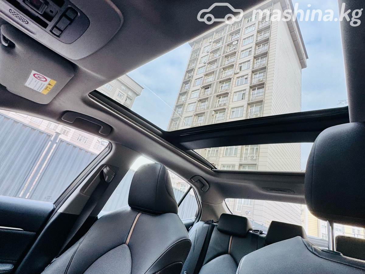 Toyota Camry, 2022 — фото 11 из 12
