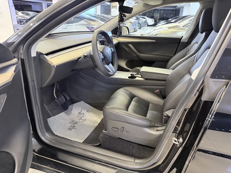 Tesla Model Y, 2022 — фото 7 из 9