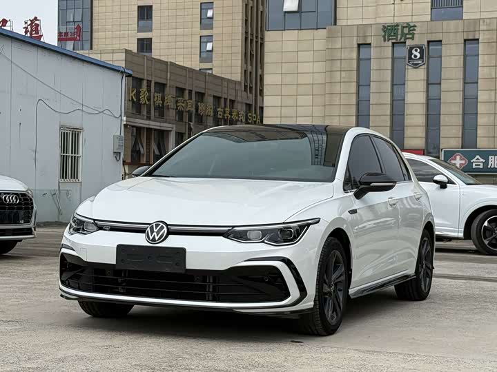 Volkswagen Golf, 2023 — купить в Санкт-Петербурге под ключ