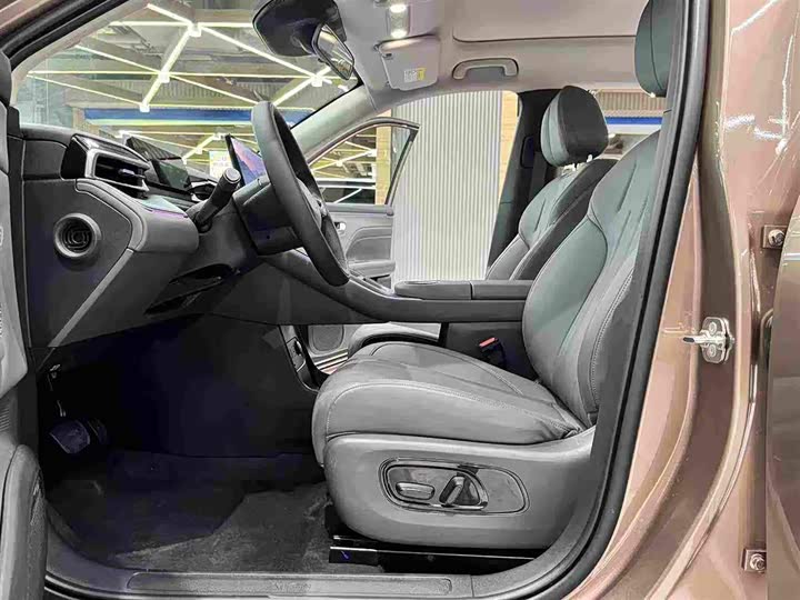 GAC Aion i60, 2025 — фото 5 из 9