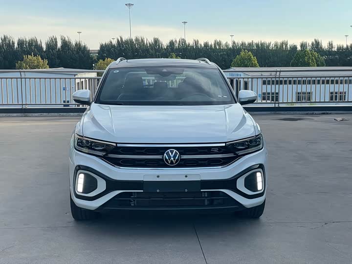 Volkswagen T-Roc, 2023 — фото 2 из 12