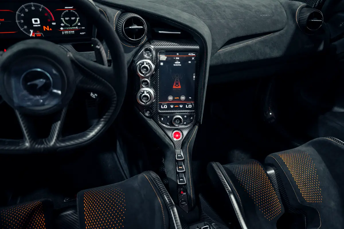 McLaren 765LT, 2022 — фото 10 из 10
