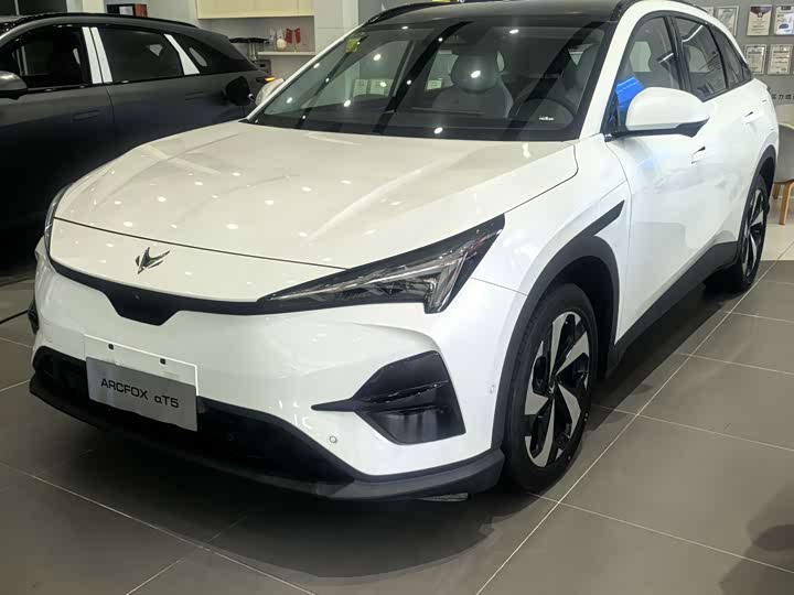 BAIC Arcfox Alpha T5, 2026 — купить в Брянске под ключ