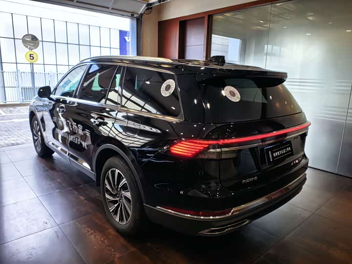 Lincoln Aviator, 2025 — фото 4 из 9