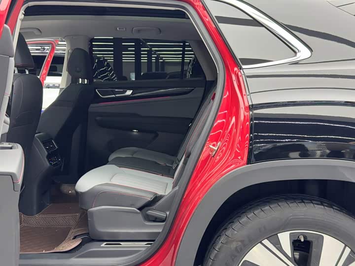 Volkswagen Teramont X, 2023 — фото 9 из 9