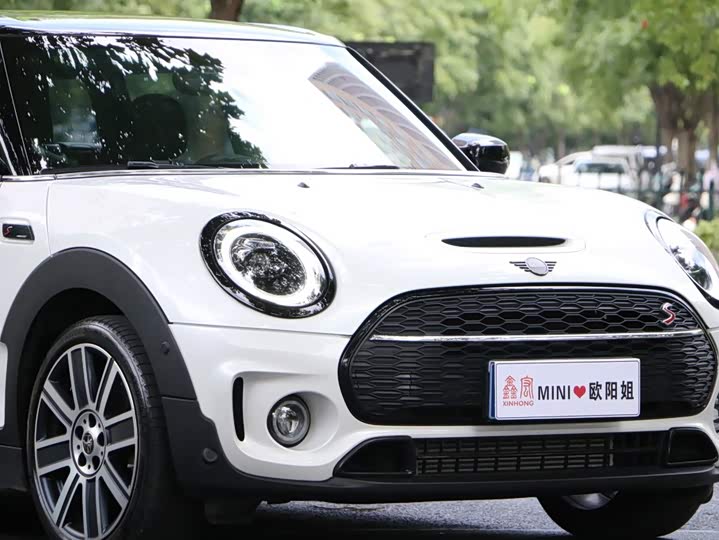 Mini Clubman, 2024 — фото 7 из 9
