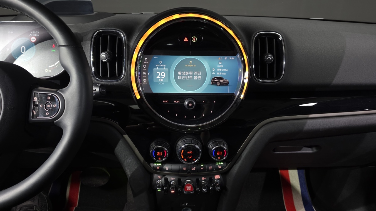 Mini Countryman, 2023 — фото 12 из 12