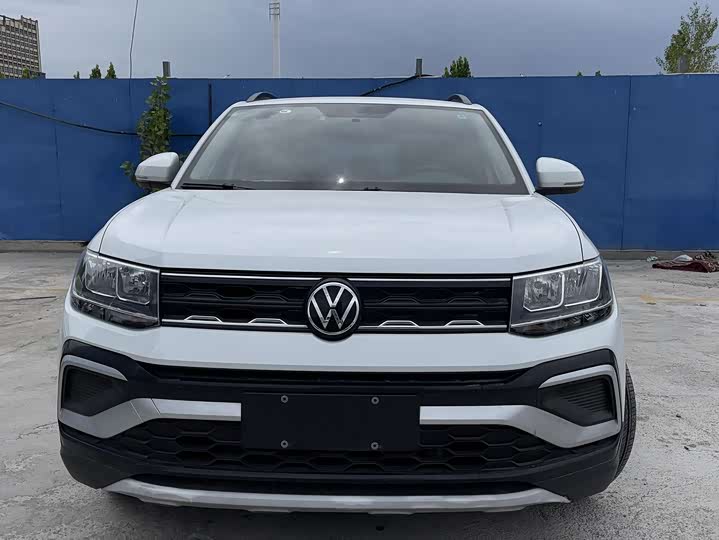 Volkswagen T-Cross, 2023 — купить в Брянске под ключ