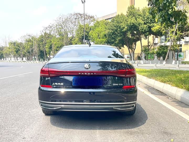 Volkswagen Passat, 2022 — фото 8 из 9