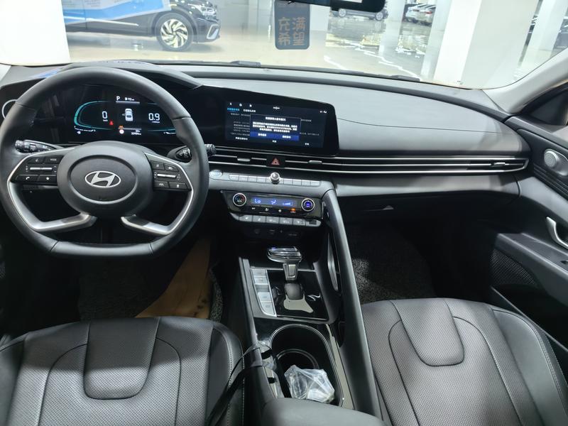Hyundai Elantra N line, 2024 — фото 7 из 10