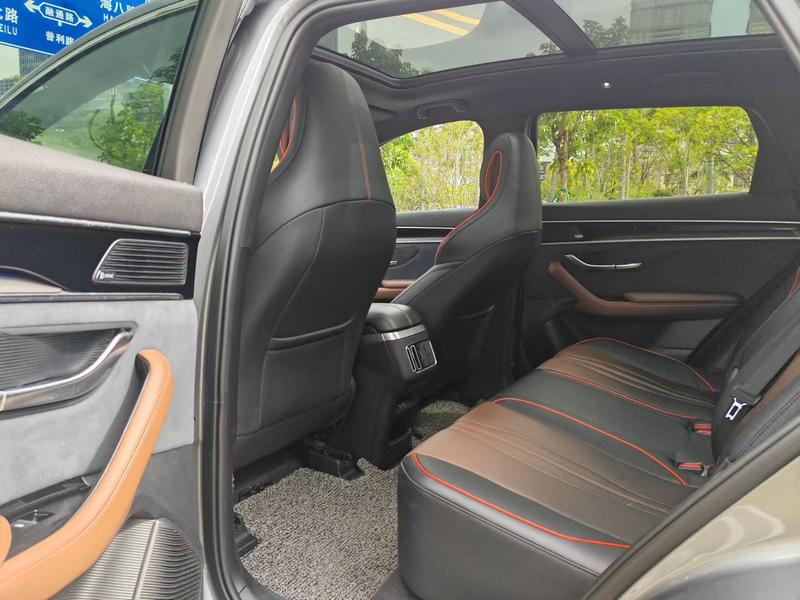 BYD Song Plus, 2022 — фото 9 из 10