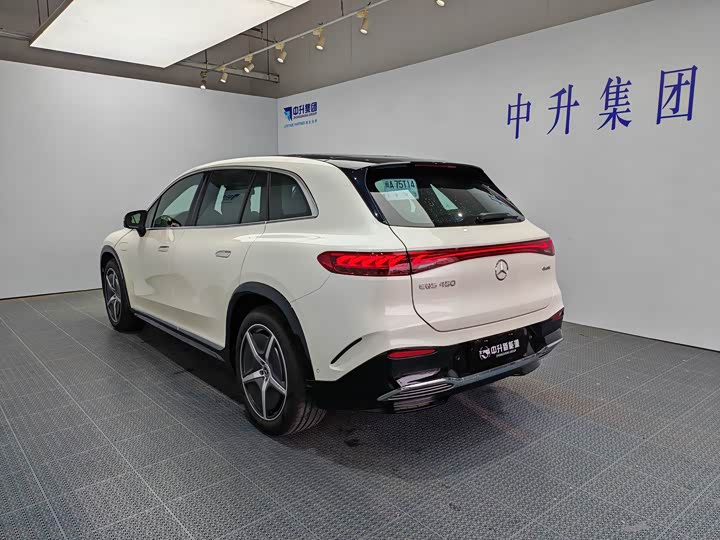 Mercedes-Benz EQS SUV, 2025 — фото 4 из 9