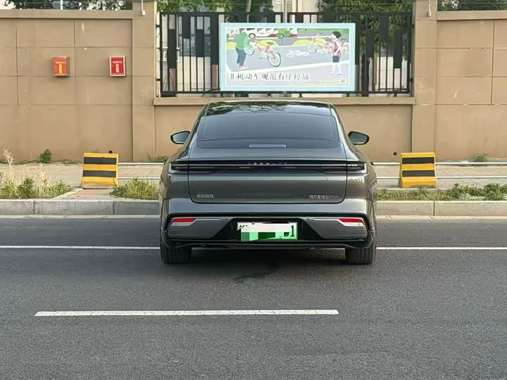 Geely Galaxy Starshine 8 EM-i, 2025 — фото 8 из 9