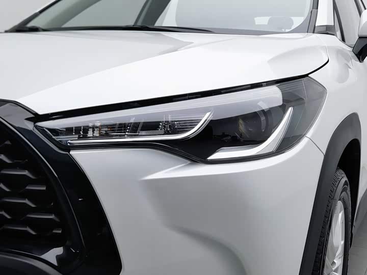 Toyota Corolla Cross, 2025 — фото 7 из 9