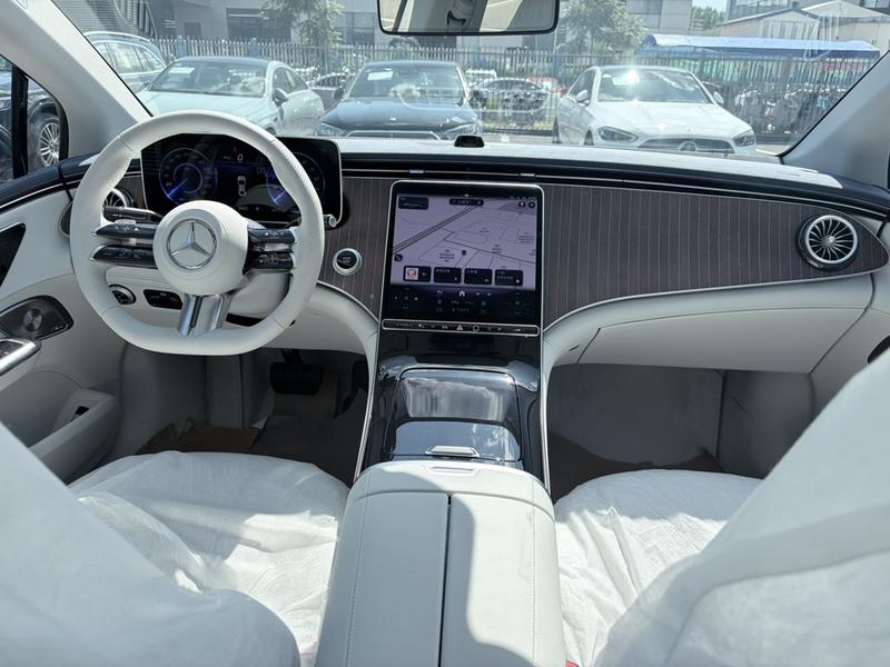 Mercedes-Benz EQE, 2025 — фото 9 из 12
