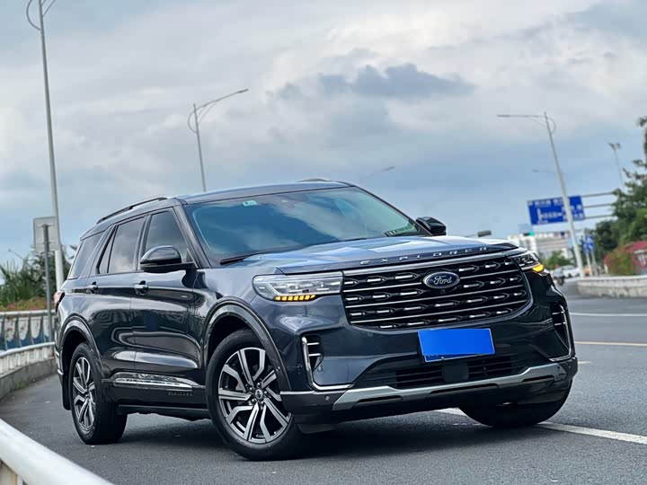 Ford Explorer, 2022 — фото 3 из 9