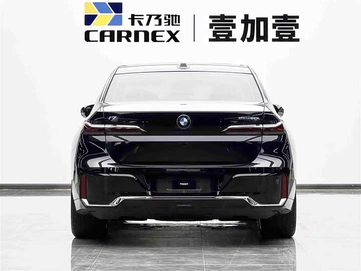 BMW i7, 2023 — фото 5 из 9