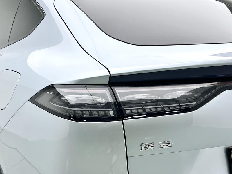 GAC Hyptec HT, 2024 — фото 10 из 12