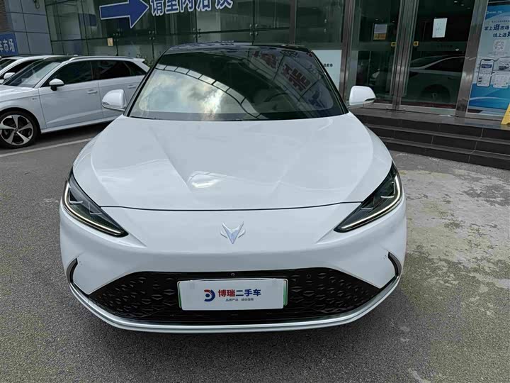 BAIC Arcfox Alpha S, 2022 — фото 3 из 9