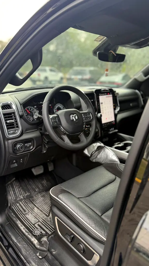 Dodge Ram 1500, 2025 — фото 5 из 6