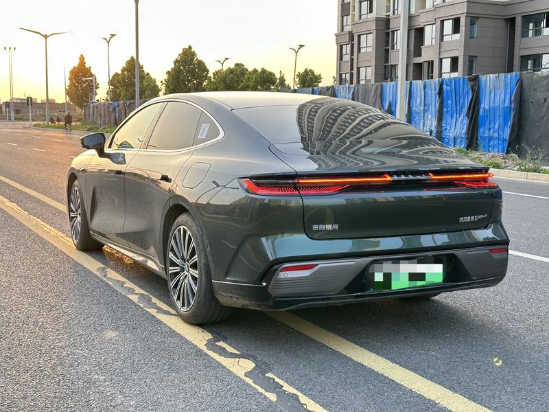 Geely Galaxy Starshine 8 EM-i, 2025 — фото 4 из 10