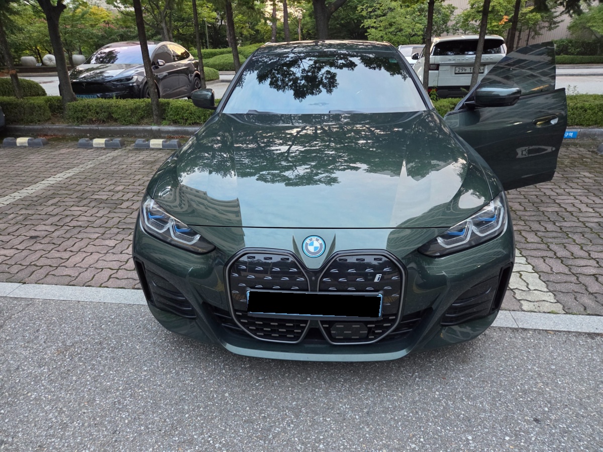 BMW i4, 2022 — фото 3 из 11